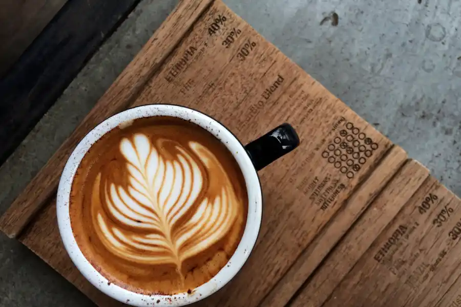 ¿Cuál es la relación entre el café y la masa muscular?