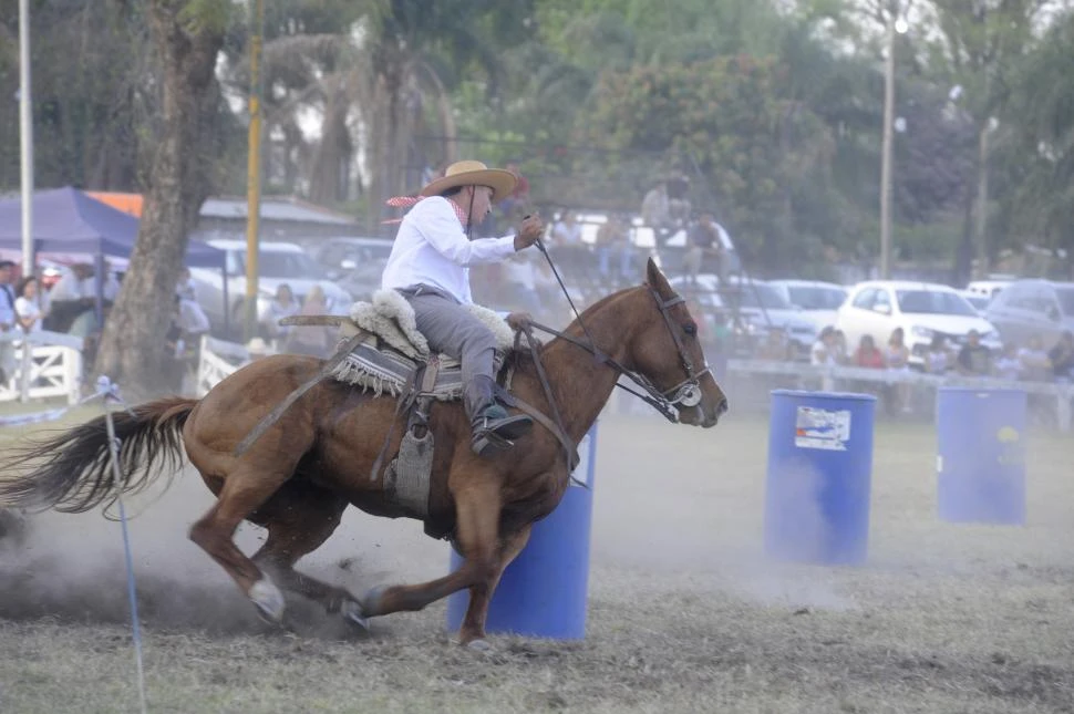 CARRERAS DE TAMBORES. La tradicional prueba tuvo lugar el domingo.  