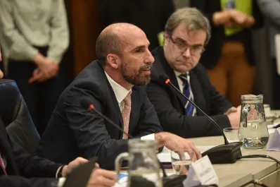 Aerolíneas Argentinas: el oficialismo no sumó los apoyos necesarios para avanzar con la privatización; pero el debate continúa la próxima semana