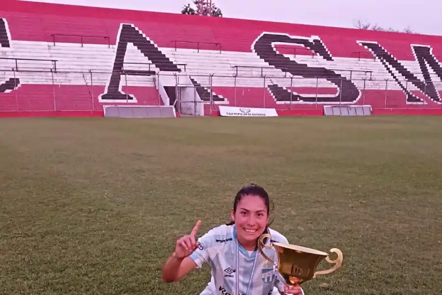 Atlético Tucumán consiguió dos títulos en tres semanas y clasificó a la Copa Libertadores