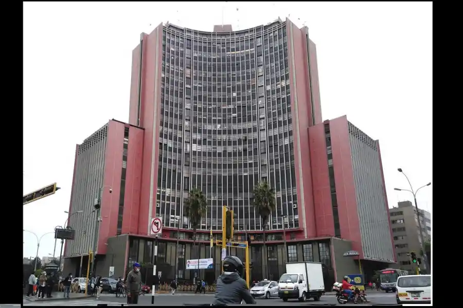 Brillo sudamericano, moderno y sustentable: obras de acero que resaltan en la región