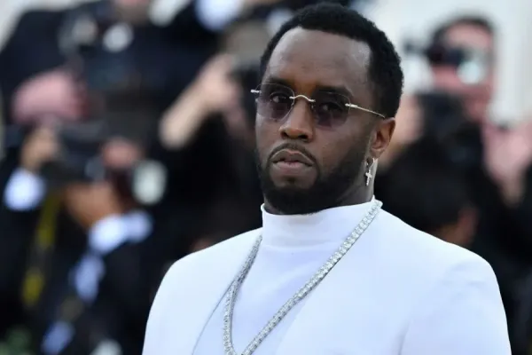 Sean Combs, magnate del hip-hop, es detenido por denuncias de tráfico sexual y extorsión