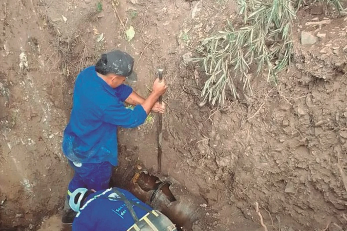 Robo de agua: ¿Nadie se dio cuenta?