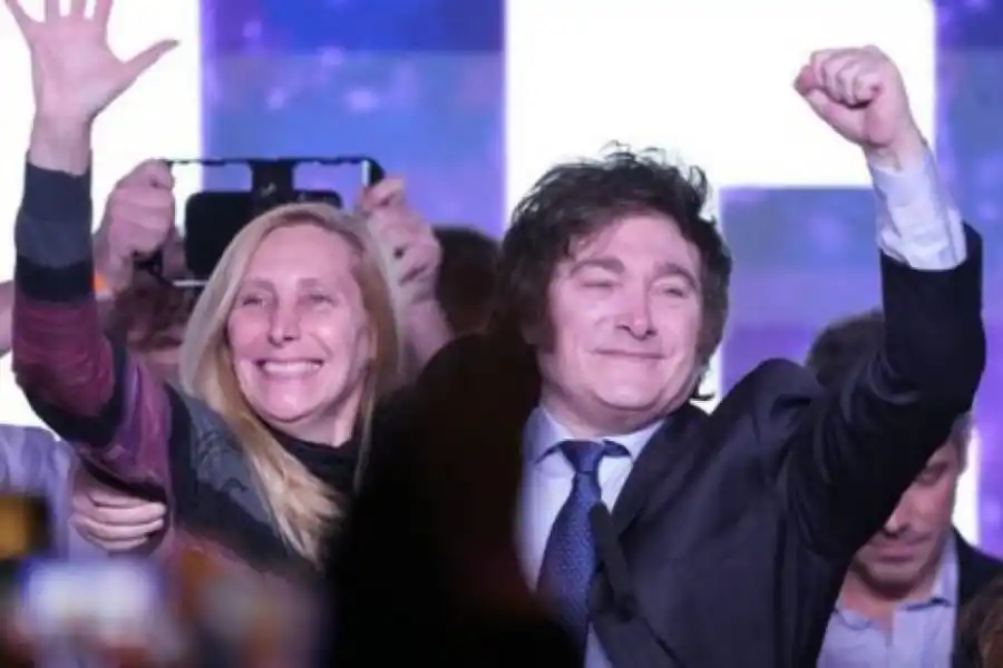 Sin Villarruel, Milei lanza La Libertad Avanza a nivel nacional con un acto en Parque Lezama