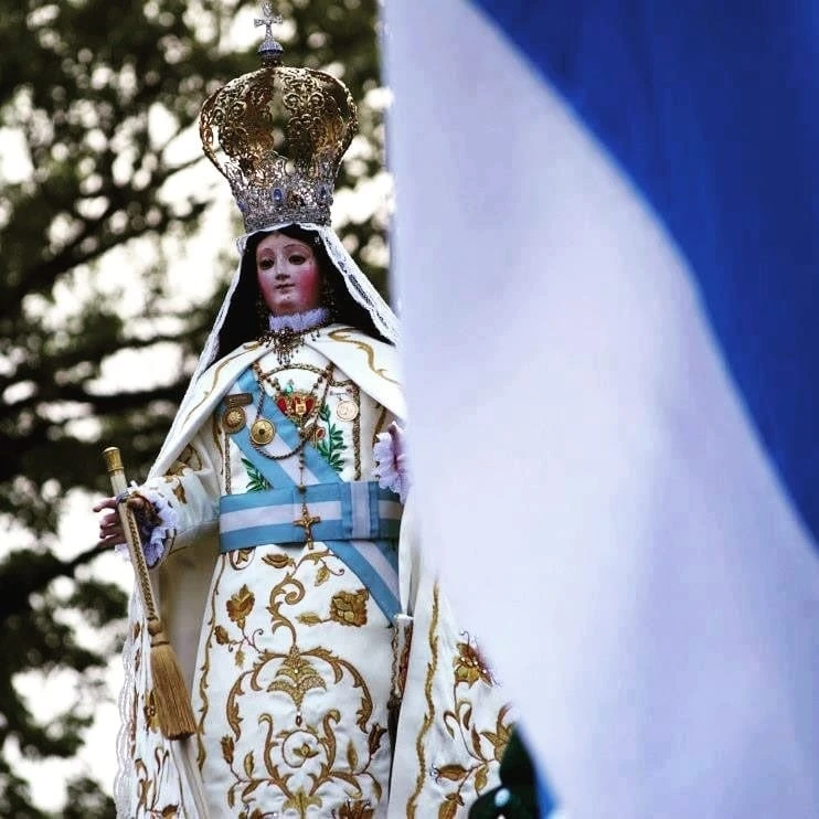 DEVOCIÓN. Testimonios de combatientes hablan de una misteriosa imagen, y la vincularon con la Virgen de la Merced.