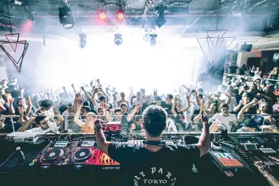 Cartas de lectores: Fiestas electrónicas