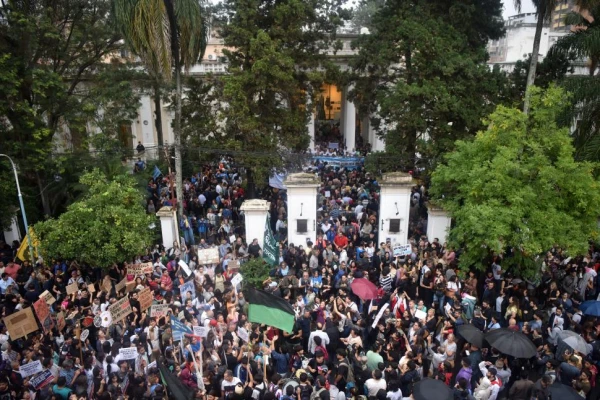 Universidades nacionales se plantan ante el ajuste de Milei