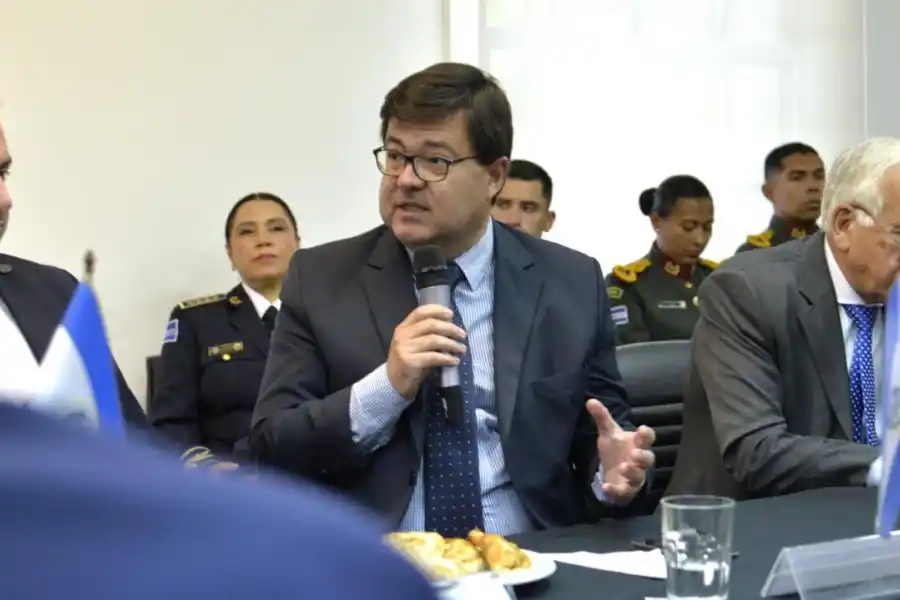 Agüero Gamboa mantuvo una reunión de trabajo con Bullrich y el ministro de Seguridad de El Salvador