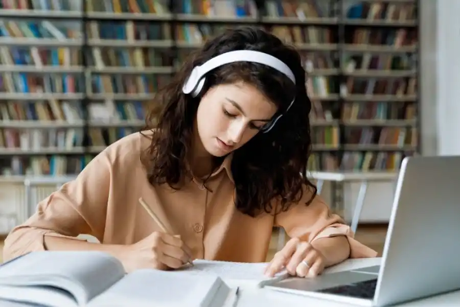 Las recomendaciones de los especialistas sobre el uso de la música para concentrarse.