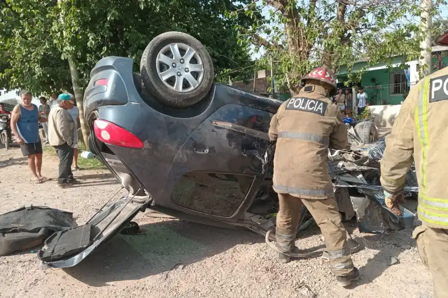 Violento choque en San Andrés: murió un hombre y otro resultó herido