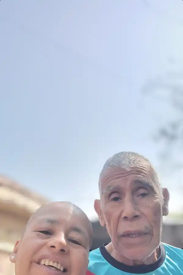 EN CAMINO. Hija y padre luego de entrenarse para la carrera de éste año.