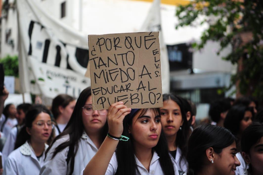 PREGUNTA. Los estudiantes secundarios también estuvieron presentes. / LA GACETA, DIEGO ARÁOZ.