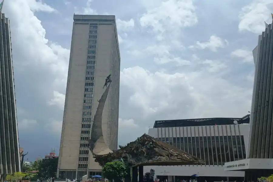 Medellín - Tucumán: fortaleciendo la comunidad y el compromiso ciudadano