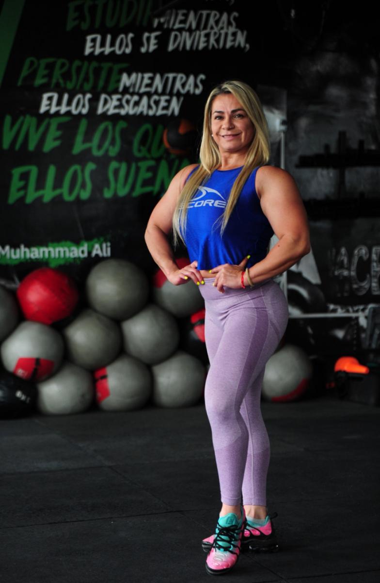 CUERPO MUSCULOSO. Marcela Barros posa en un recreo del entrenamiento al que somete a sus alumnos. LA GACETA / FOTO DE FRANCO VERA