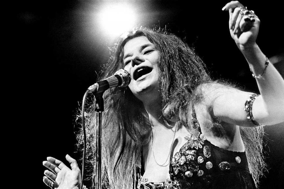 PORTENTOSA. Janis Joplin y su lugar exclusivo: sobre el escenario.