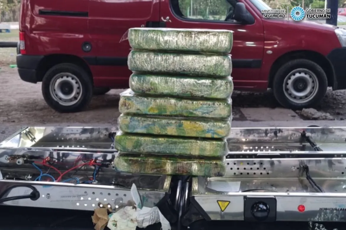 Una pareja circulaba por San Miguel de Tucumán con siete kilos de cocaína en una camioneta