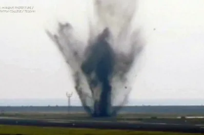 Una bomba de la Segunda Guerra Mundial explotó en un aeropuerto de Japón y provocó la cancelación de más de 80 vuelos