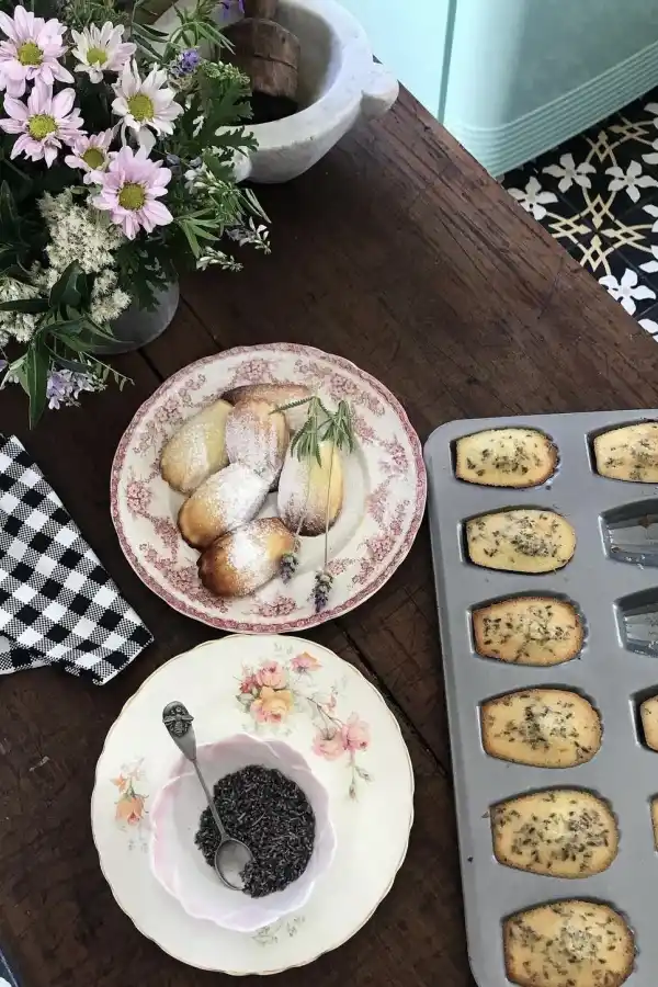 Cómo hacer madeleines de lavanda y naranja