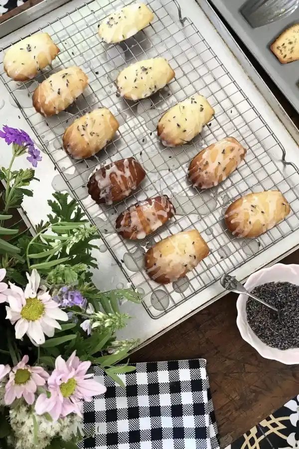 Cómo hacer madeleines de lavanda y naranja