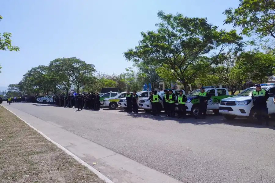 Mega operativo policial en Tucumán: más de 200 aprehendidos y más de 180 vehículos secuestrados