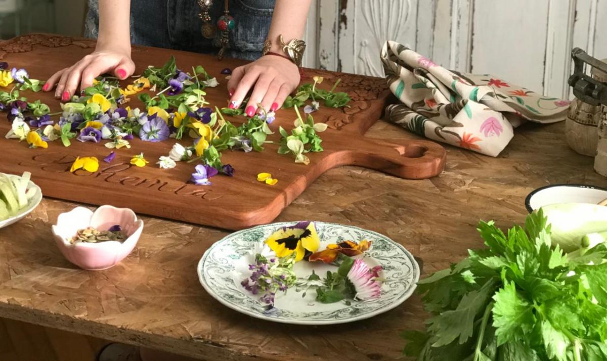 Tener un jardín de flores comestibles es posible