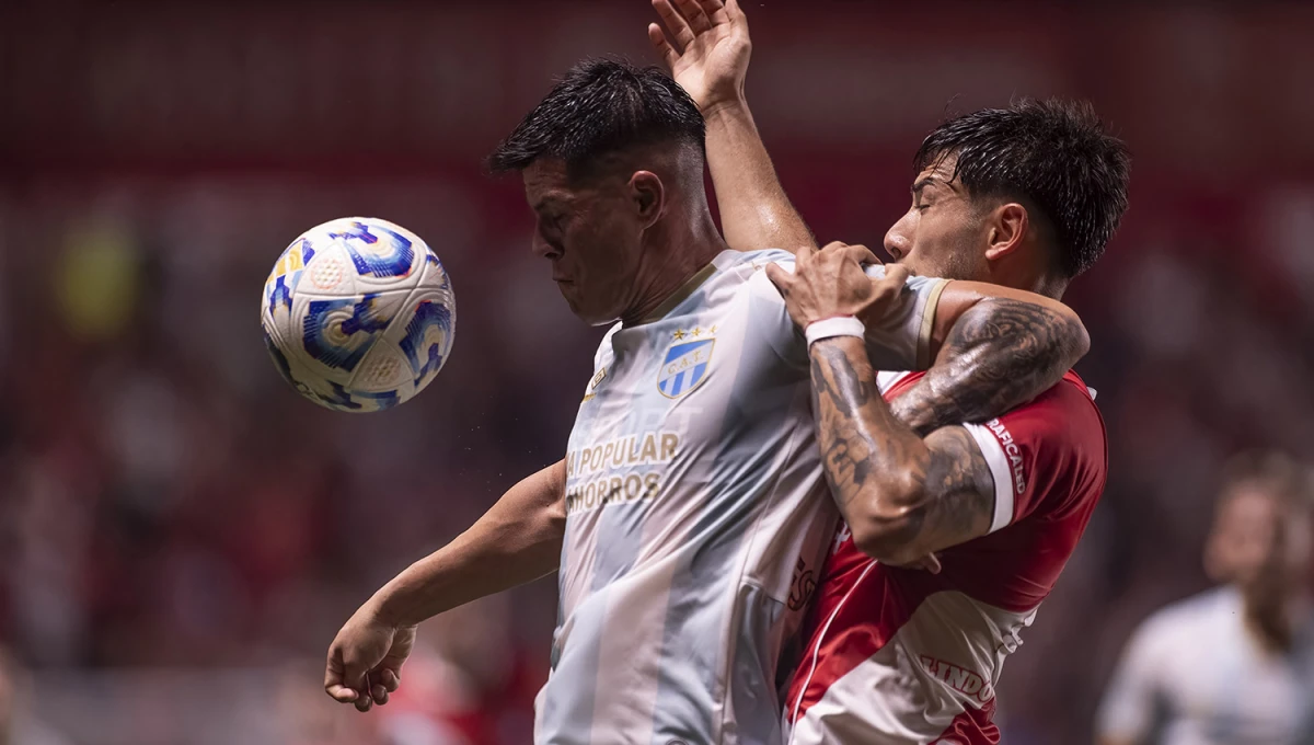 VOLVER AL TRIUNFO. Marcelo Estigarribia es uno de los delanteros con los que Atlético Tucumán buscará en el Monumental volver a la victoria.