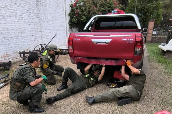 Detuvieron a tres personas y secuestraron más de 84 kilos de cocaína en la ruta 307