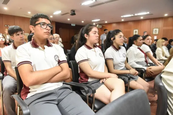 El Ideathon de Problemáticas Juveniles pone a la salud mental sobre la mesa de la política