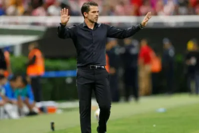 La reunión entre Riquelme y Gago, dejó a Pintita a un paso de llegar a Boca