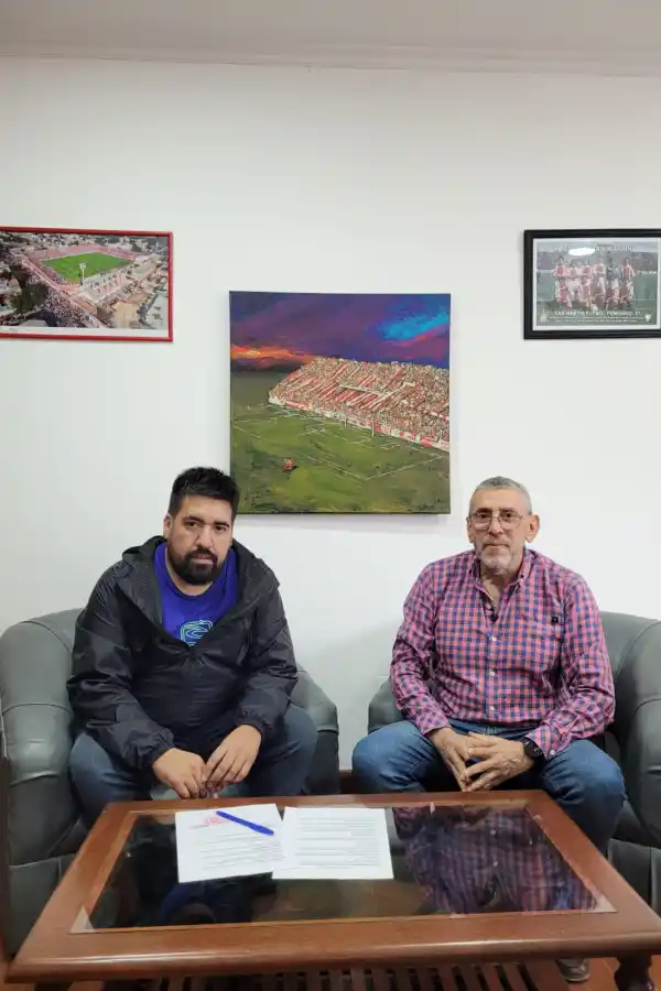TODO LISTO. Rubén Moisello se reunió con el presidente de la Cámara de Transporte de Tucumán, Sebastián Gómez.