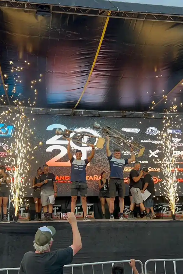 Son amigos desde chicos, volvieron a correr juntos después de muchos años y ganaron el Transmontaña 2024 de enduro