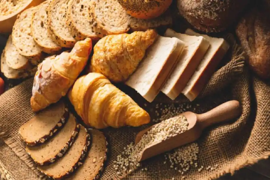 El pan multiceral y el pan de centeno son unas de las opciones más indicadas. 