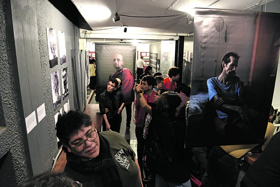 PASILLOS: No quedó rincón sin ser ocupado en la sede del Ente. 