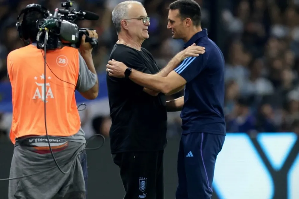 Scaloni opinó sobre la polémica con Bielsa en Uruguay: “Ojalá se pueda resolver”