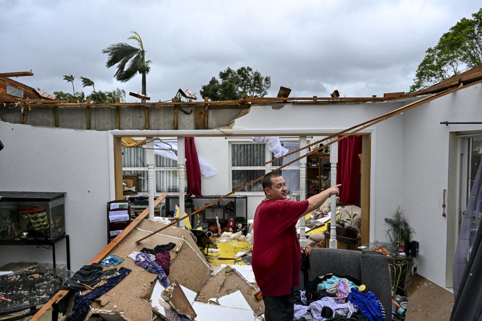 PREVIA. Tornados de menor intensidad anticipan el impacto de Milton.