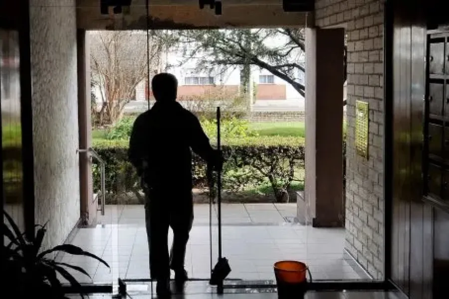 Cuál es el sueldo de un encargado de edificio en octubre de 2024