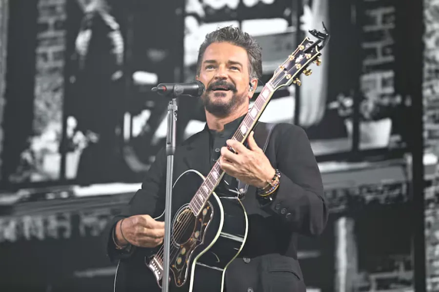 El guatemalteco vuelve a hacer música.