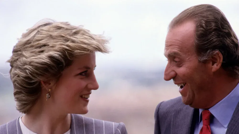 Aseguran que Lady Di tuvo un romance con el rey Juan Carlos