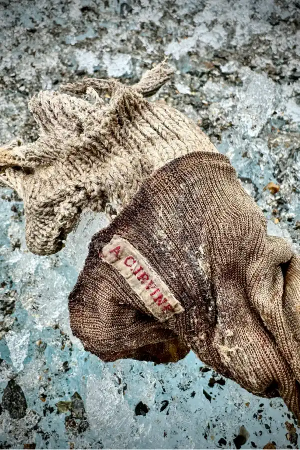 La media presenta la inscripción 