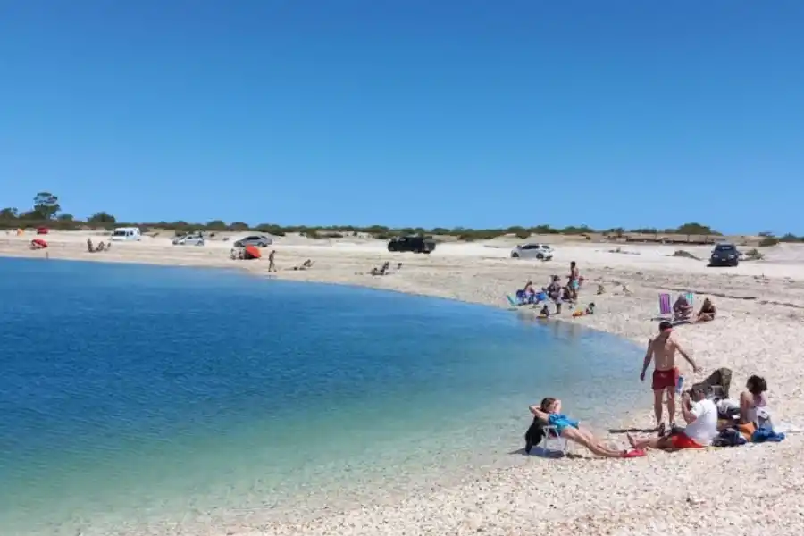 Si deseamos visitar la playa en familia, debemos tener en cuenta algunos factores. 