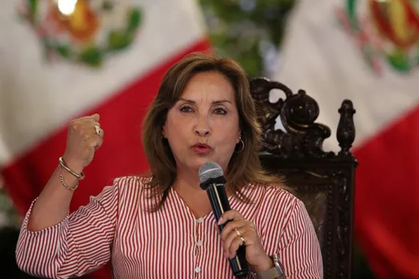 El apoyo a la presidenta de Perú no llega ni al 5%