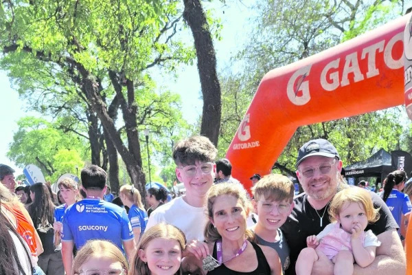 21K de LA GACETA: Viajó desde Buenos Aires junto a sus siete hijos para ser parte de la fiesta