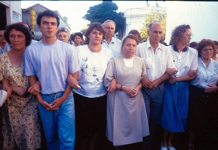 MARCHA DEL SILENCIO. Martha Pelloni en una de las movilizaciones históricas que hizo por María Soledad.