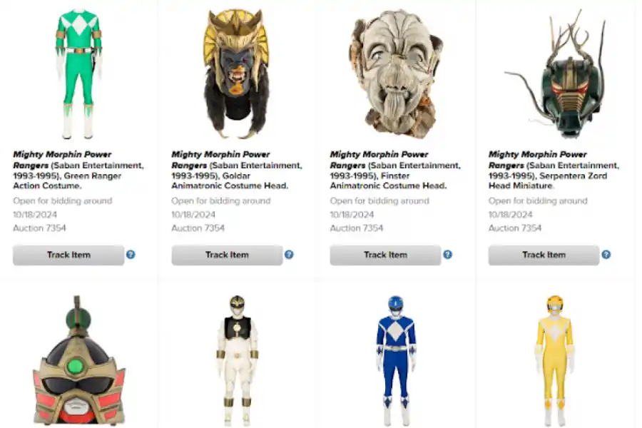 Algunos de los objetos de Power Rangers que incluirá la subasta de Hasbro.