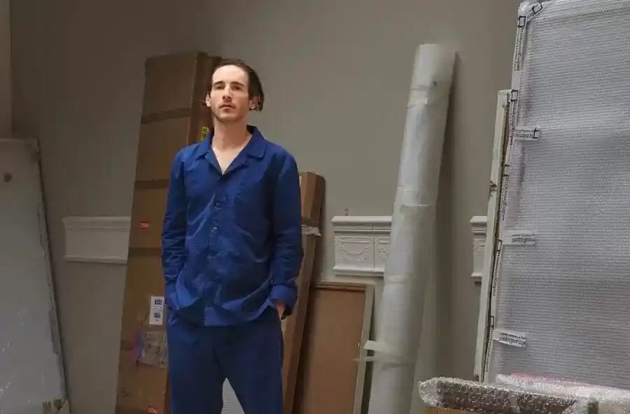 PERJUDICADO. El francés Alexandre Lavet fue el autor de la obra que fue tirada a la basura en Países Bajos.