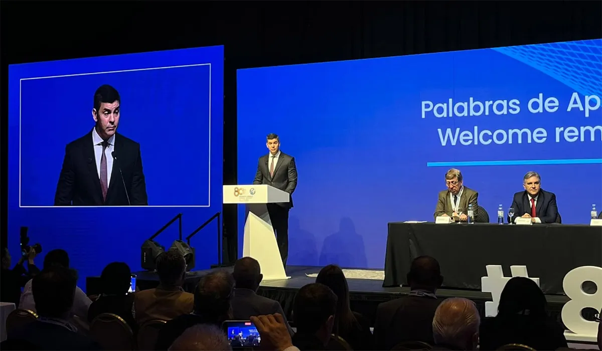 APERTURA. El presidente Peña, de Paraguay, fue uno de los primero oradores del encuentro de la SIP.