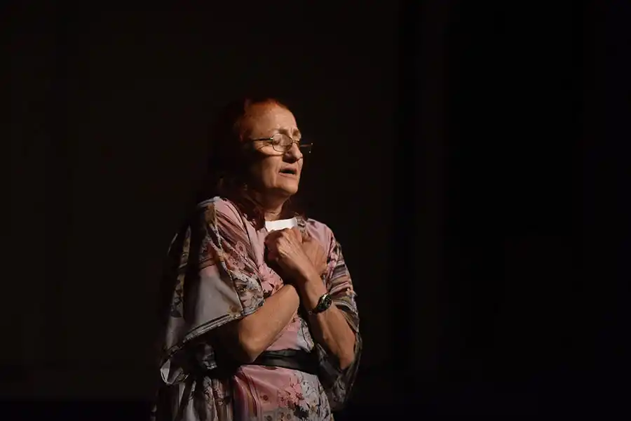 ENTREGA. Las pacientes dejan el corazón en cada uno de los actos que ellas mismas escribieron.