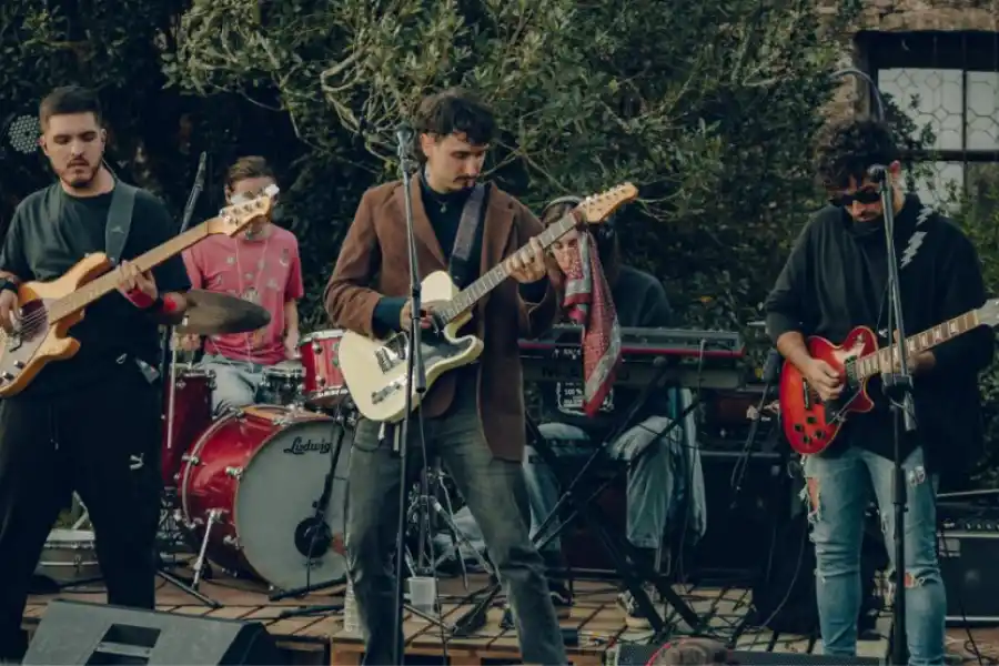 GRANDES ARTISTAS. El Chango y las Flores estará presente en el festival de Yerba Buena. / LA CUPULA PRODUCCIONES.