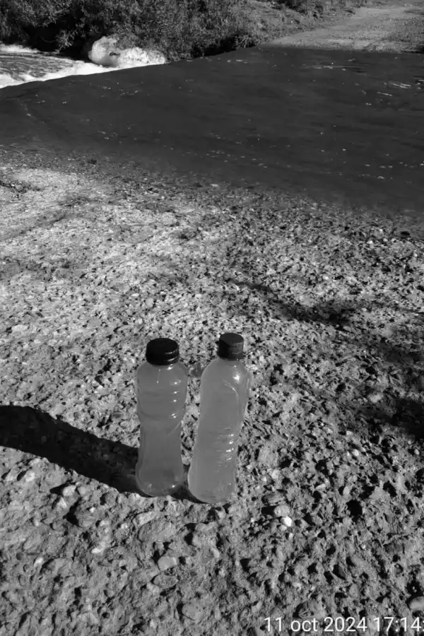 Aseguran que estaba contaminada el agua del canal que llegó al pueblo de El Palomar