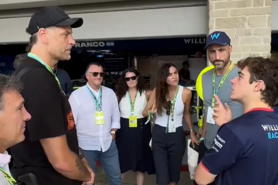 Visitas de lujo: Ginóbili y Oberto, presentes para ver a Colapinto en el Gran Premio de Estados Unidos